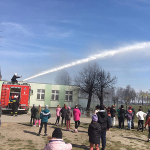 Pokaz gaszenia pożaru